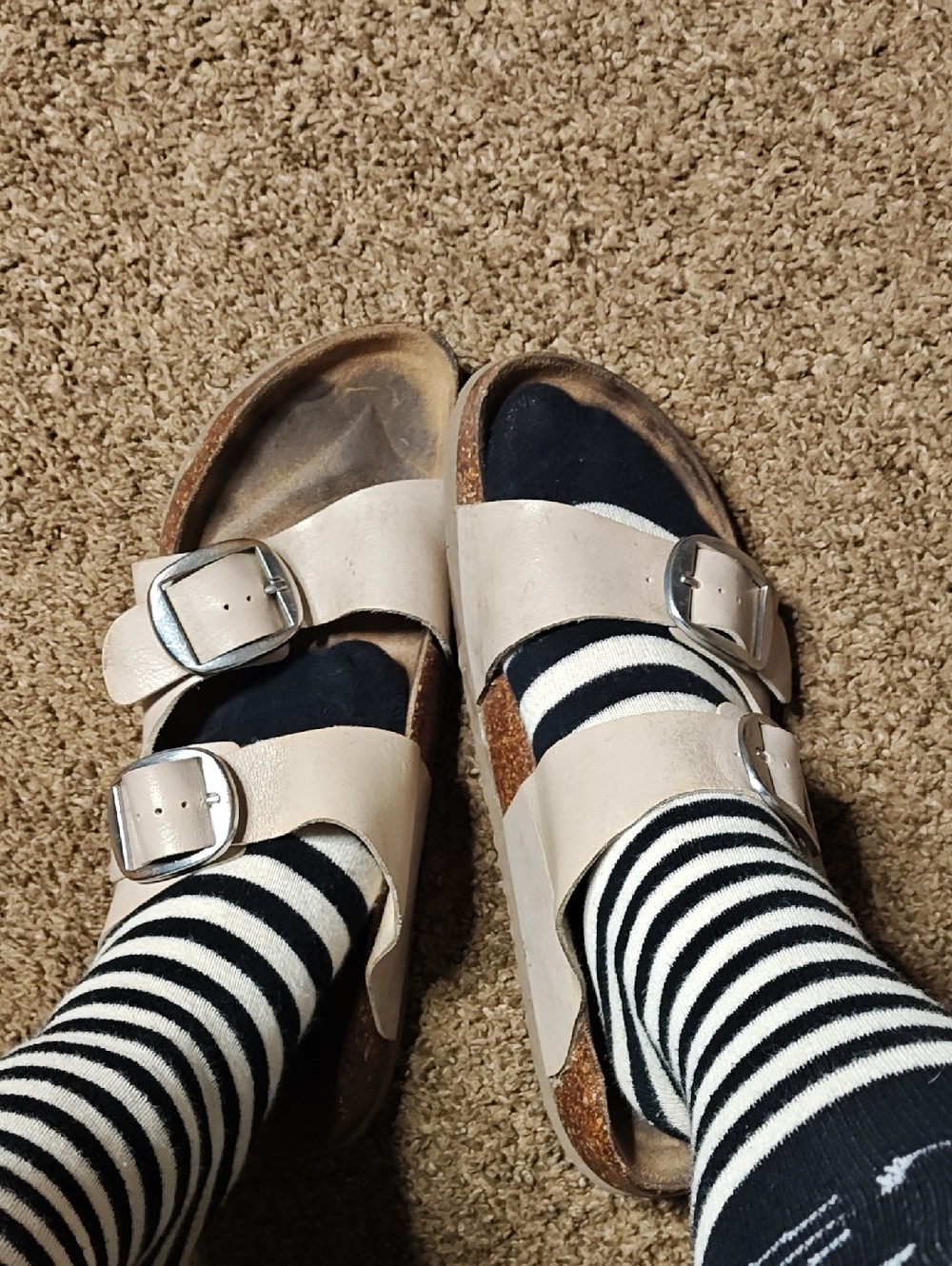 Women's Birkenstock Slide Sandals - Cream VERY WORN!